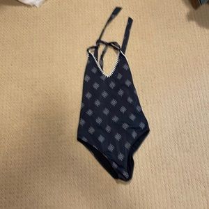 Gently used ROXY one piece.